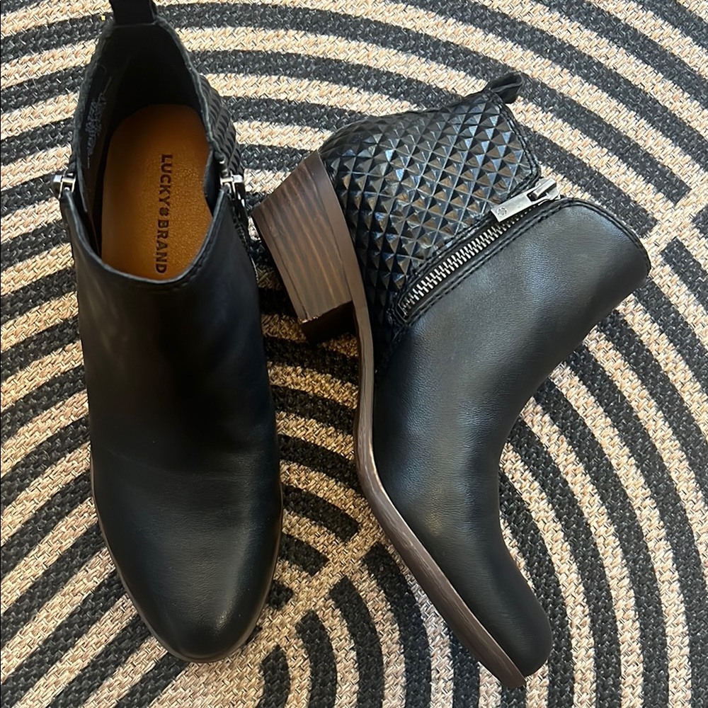 Lucky Brand Quilted Black Leather Boots